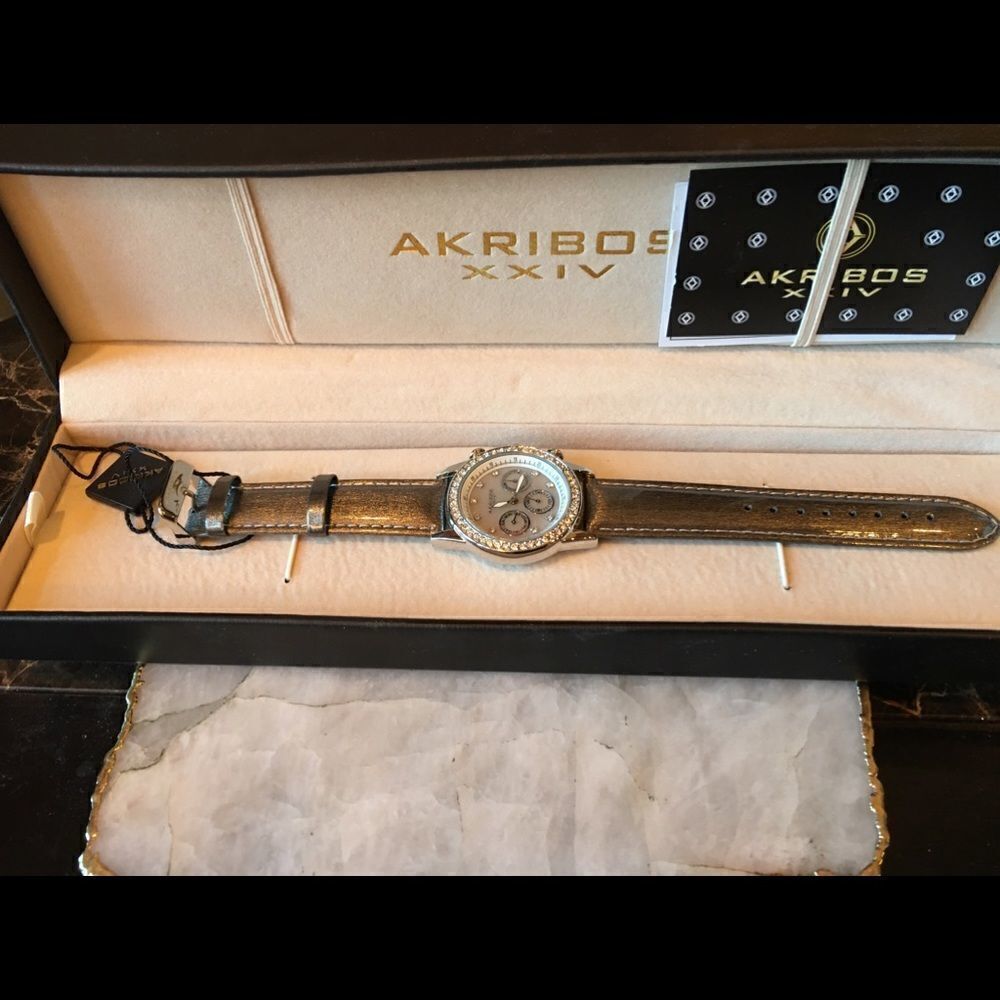 AKRIBOS XXIV Designer Metallic Watch - Picture 4 of 8